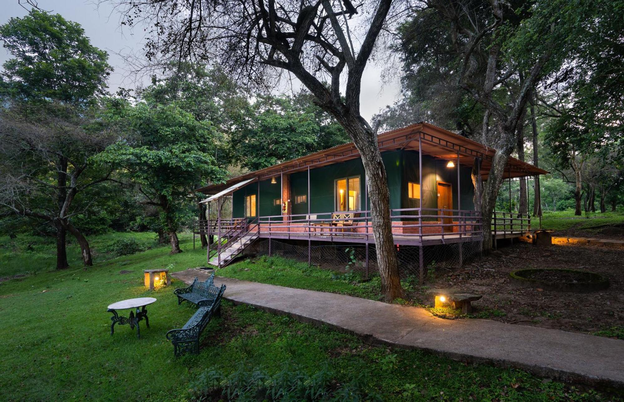 Hotel Jungle Hut Masinagudi Exterior foto