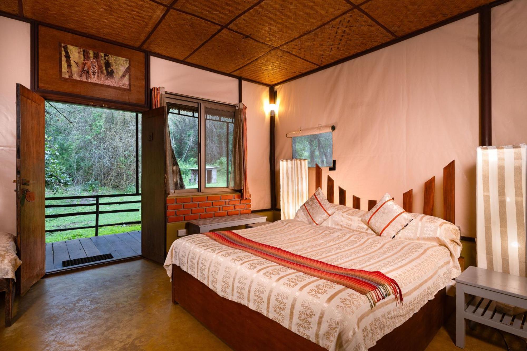 Hotel Jungle Hut Masinagudi Exterior foto